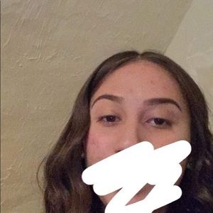 Meet your Posher, Alejandra